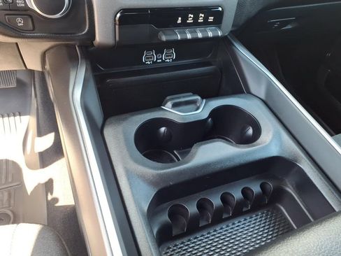 Used 2025 RAM 1500 Big Horn AWD/4WD image 18