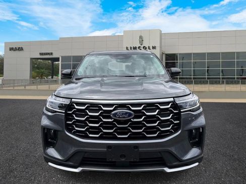 Used 2025 Ford Explorer Platinum w/ Ultimate Package AWD/4WD image 8