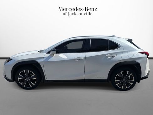 Used 2022 Lexus UX 250h w/ Accessory Package (Z2) AWD/4WD image 6