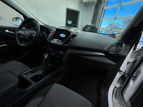 Used 2019 Ford Escape SE image 26