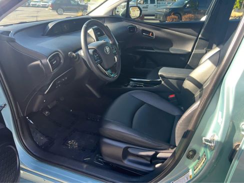 Used 2022 Toyota Prius XLE w/ Advanced Technology Package AWD/4WD image 26