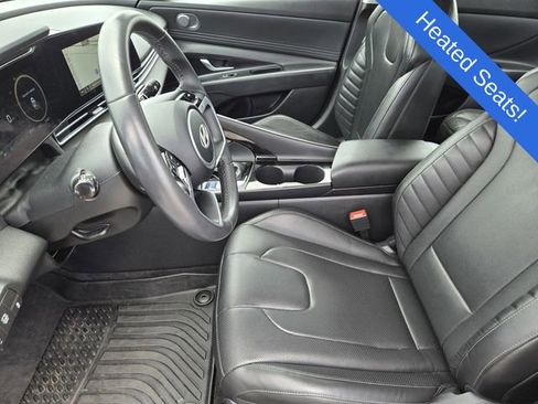 Used 2025 Hyundai Elantra Limited FWD image 12