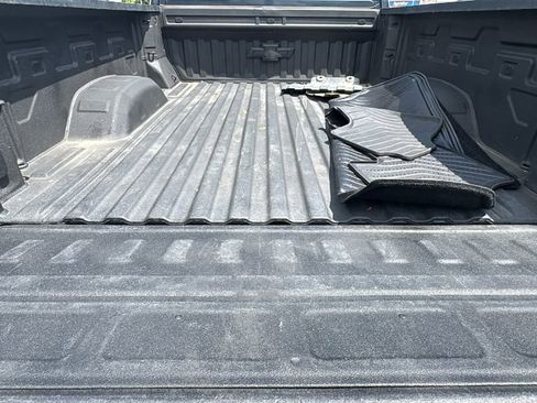Used 2020 Chevrolet Silverado 2500 LT w/ Convenience Package AWD/4WD image 15