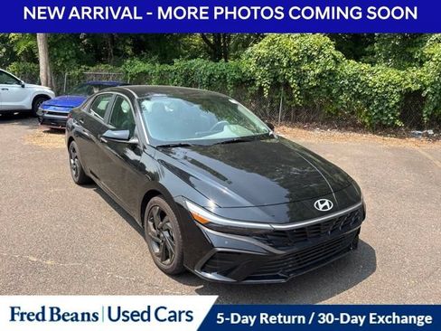 Certified 2026 Hyundai Elantra Sport FWD image 3