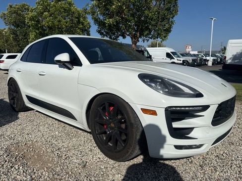 Used 2017 Porsche Macan GTS AWD/4WD image 4
