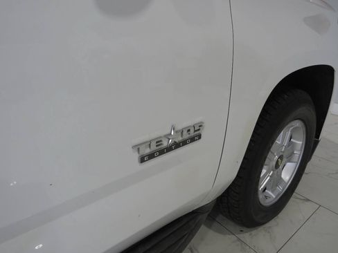 Used 2017 Chevrolet Tahoe LT w/ Texas Edition Package RWD image 24