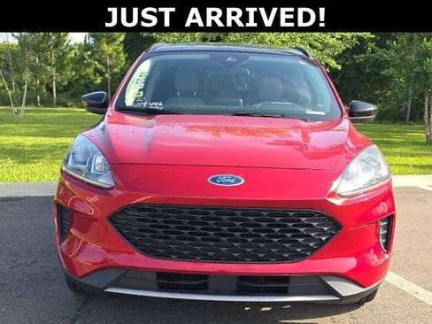 Used 2020 Ford Escape SE Sport AWD/4WD image 2