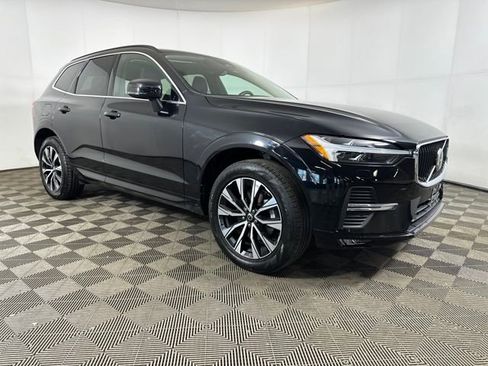 Used 2023 Volvo XC60 B5 Core AWD/4WD image 2