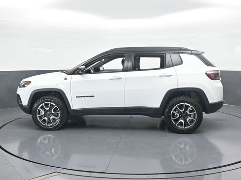 New 2026 Jeep Compass Trailhawk image 3