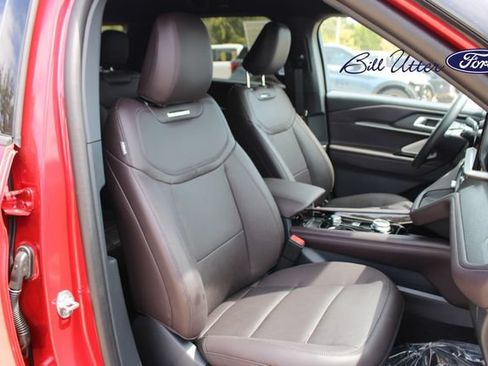 New 2026 Ford Explorer Platinum RWD image 7