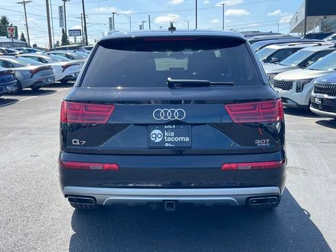Used 2018 Audi Q7 3.0T Prestige AWD/4WD image 8