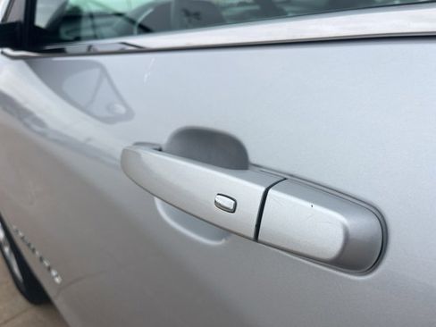 Used 2018 Chevrolet Equinox LT image 56