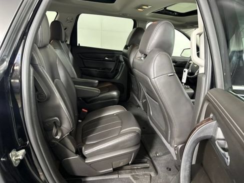 Used 2017 Chevrolet Traverse Premier FWD image 33