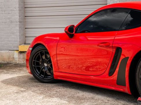 Used 2018 Porsche 718 Cayman RWD image 57