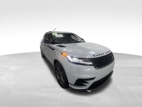 Used 2025 Land Rover Range Rover Velar Dynamic SE AWD/4WD image 4