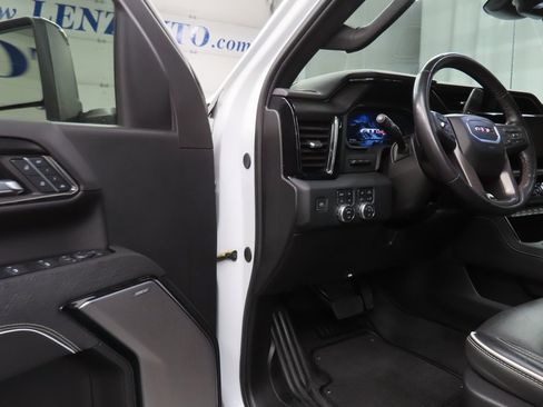Used 2024 GMC Sierra 2500 AT4X image 64