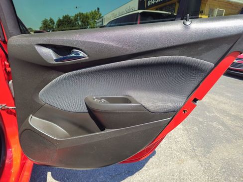 Used 2017 Chevrolet Cruze LT image 46