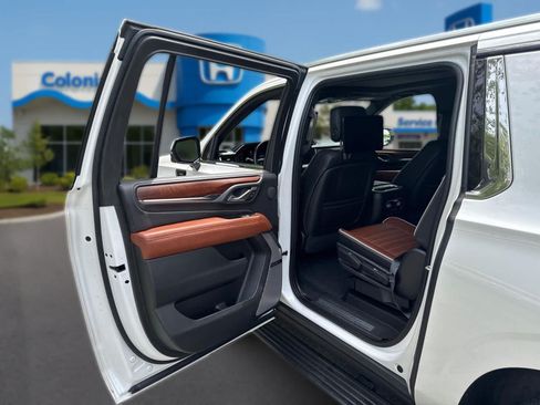 Used 2023 GMC Yukon XL Denali Ultimate AWD/4WD image 28