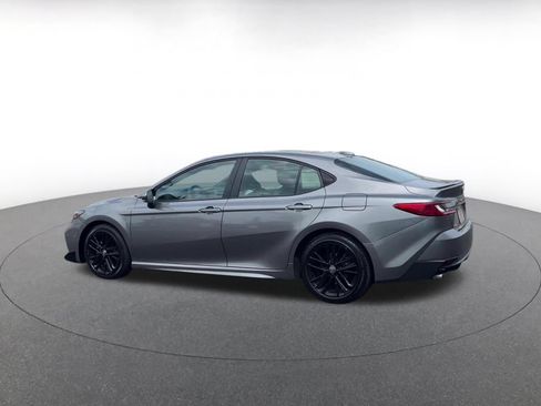 Used 2025 Toyota Camry SE FWD image 10