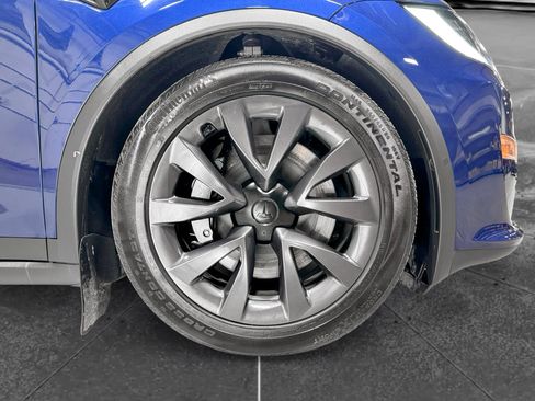 Used 2024 Tesla Model X AWD/4WD image 34