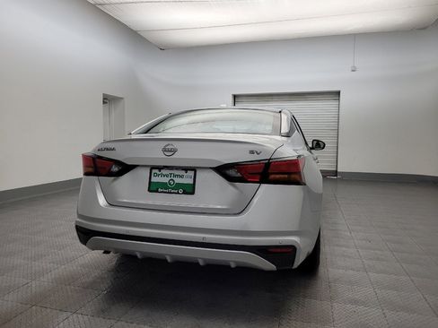 Used 2023 Nissan Altima 2.5 SV image 7