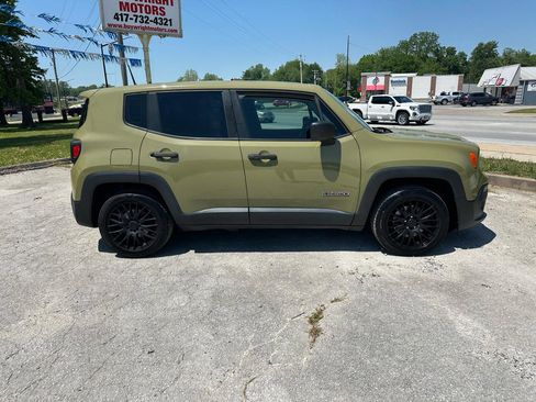 Used 2015 Jeep Renegade Sport w/ Power & Air Group FWD image 5