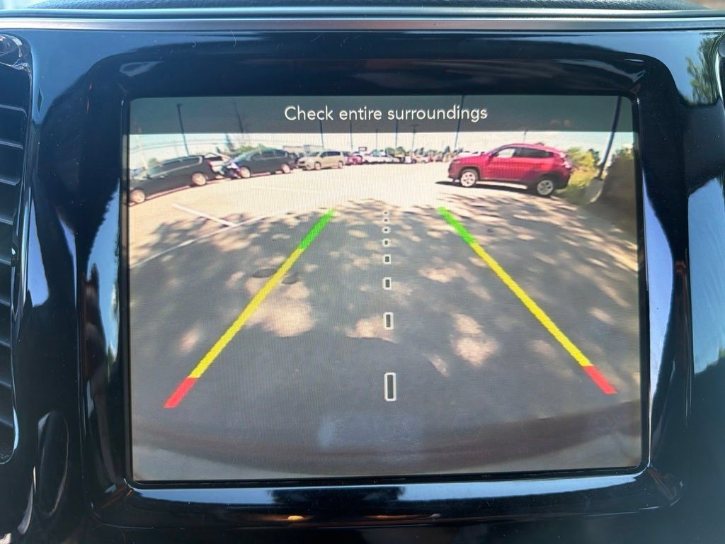 Used 2019 Jeep Cherokee Limited AWD/4WD image 22