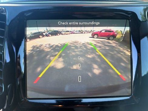 Used 2019 Jeep Cherokee Limited AWD/4WD image 22