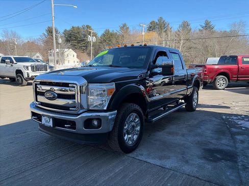 Used 2015 Ford F250 Lariat w/ Lariat Ultimate Package image 4