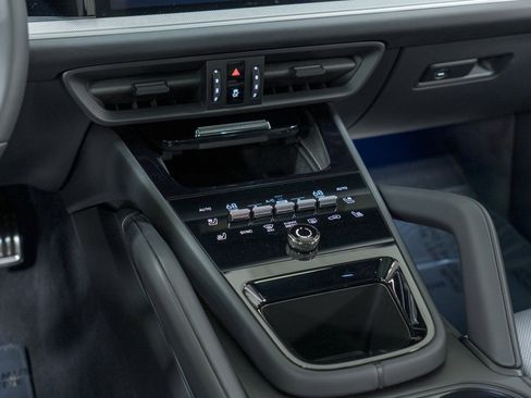 New 2026 Porsche Cayenne S image 25