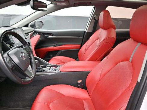 Used 2022 Toyota Camry XSE image 24