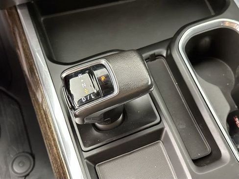 Used 2022 GMC Sierra 1500 Elevation image 14