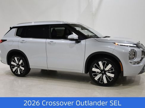 New 2026 Mitsubishi Outlander SEL image 3