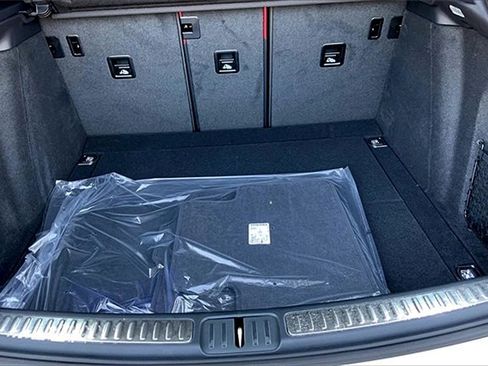 New 2025 Porsche Macan image 20