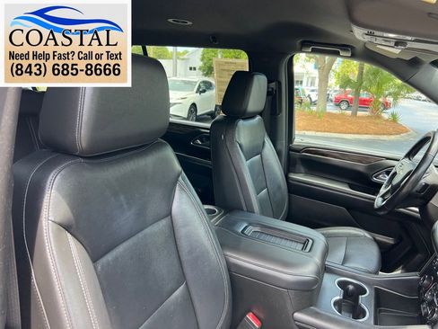 Used 2021 Chevrolet Suburban LT RWD image 25