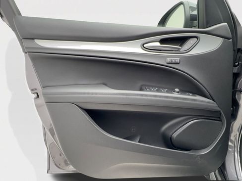 New 2026 Alfa Romeo Stelvio Sprint w/ Convenience Package AWD/4WD image 28