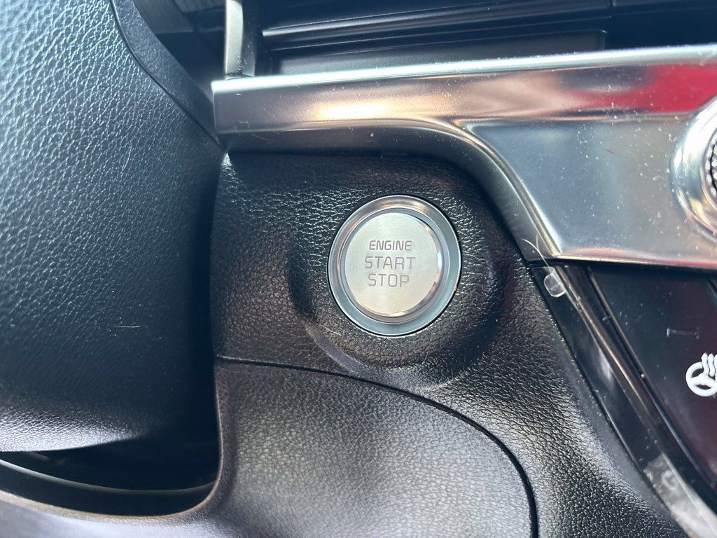 Used 2025 Kia Telluride SX Prestige AWD/4WD image 25