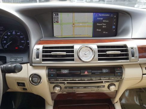 Used 2017 Lexus LS 460 image 31