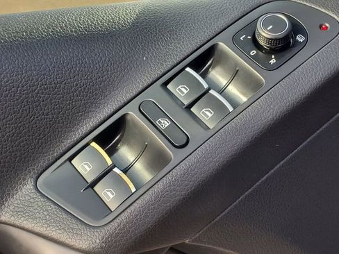 Used 2017 Volkswagen Tiguan Wolfsburg Edition image 8