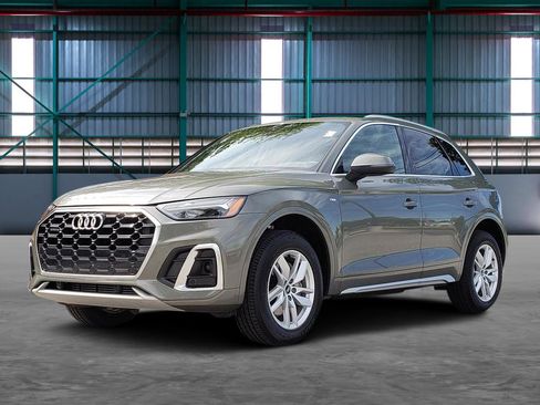Used 2023 Audi Q5 2.0T Premium w/ Convenience Package AWD/4WD image 1