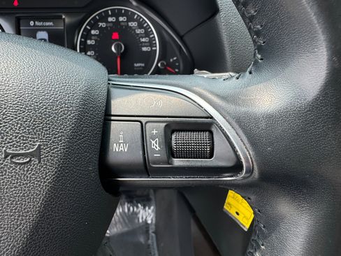 Used 2015 Audi Q5 2.0T Premium Plus w/ Technology Package image 18