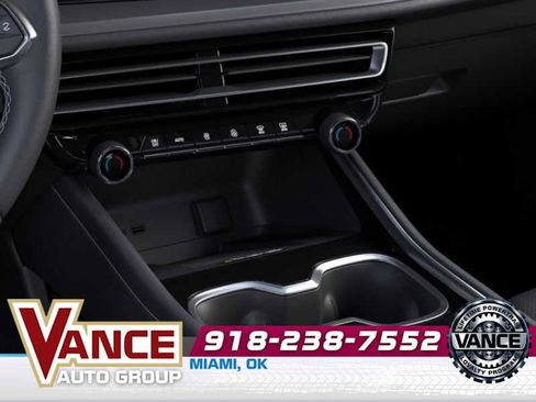 New 2026 Chevrolet Traverse LT w/ Sun and Wheel Package FWD image 23