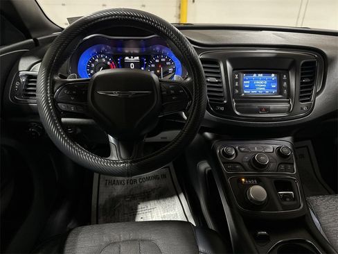 Used 2016 Chrysler 200 S image 20