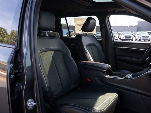 New 2026 Jeep Grand Cherokee L 4WD image 24