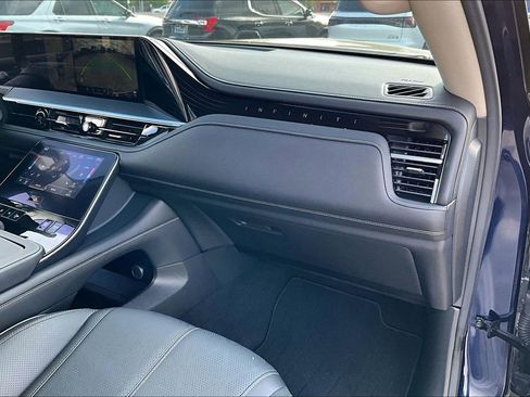 Certified 2025 INFINITI QX80 Sensory image 21