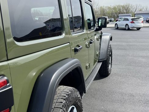 Used 2021 Jeep Wrangler Unlimited Rubicon image 8