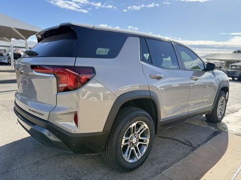 Used 2026 GMC Terrain Elevation image 4