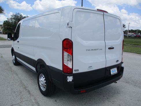 New 2025 Ford Transit 250 Low Roof AWD image 5