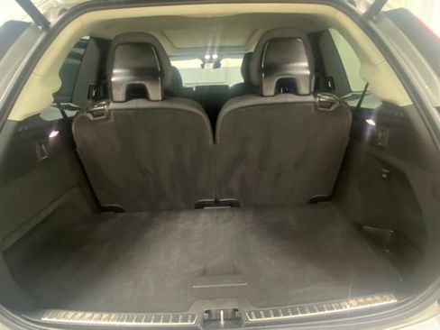 Used 2025 Volvo XC90 B6 Plus AWD/4WD image 9