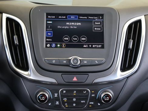 Used 2020 Chevrolet Equinox LT FWD image 25
